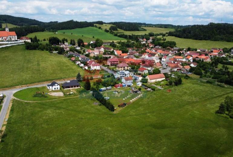 PRODEJ RODINNÉHO DOMU PŘED DOKONČENÍM V NEZAMYSLICÍCH