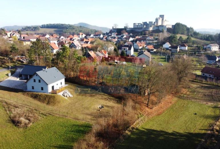 PRODEJ NOVOSTAVBY DOMU V RABÍ S VÝHLEDEM NA HRAD